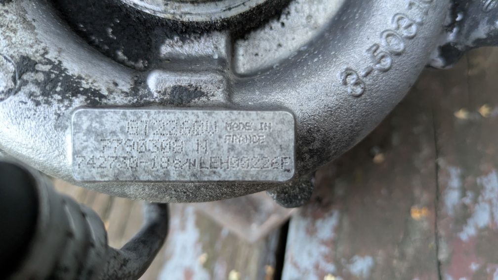 Turbosprężarka e60 e61 530d euro 4 218km GT2260V