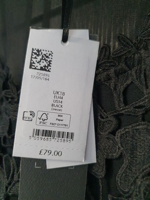 Sukienka czarna koronka rozm.46