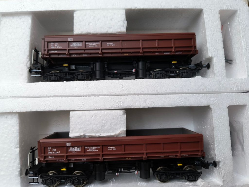 Set nowych wagonów 418Vg PKP - Albert Modell 900017 - H0