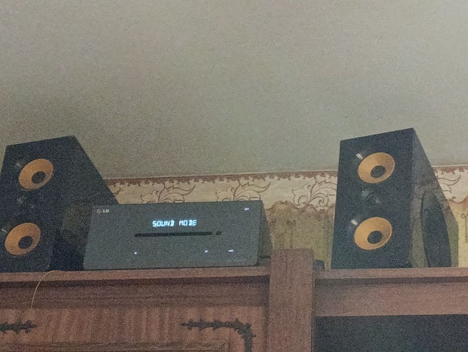 Продам центр LG состояние отличное