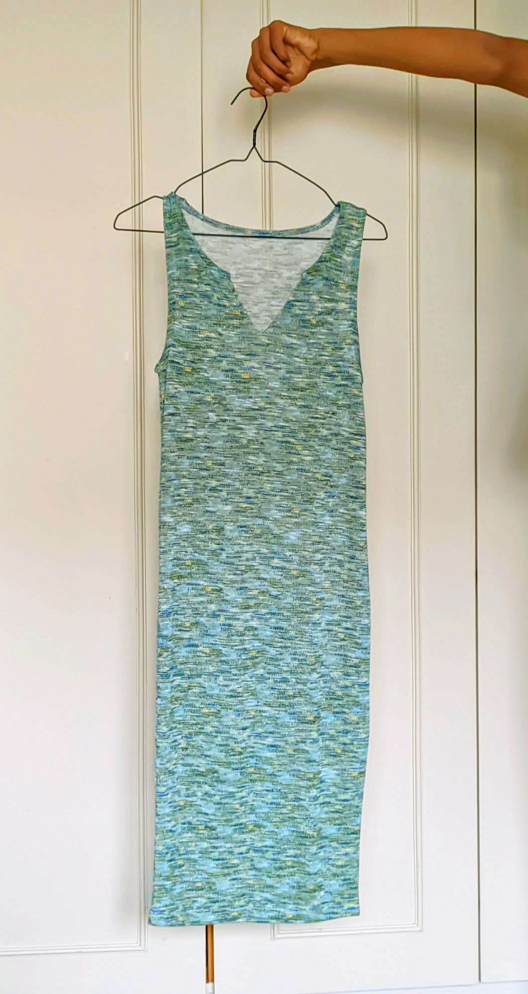 vestido malha fina verde multicor