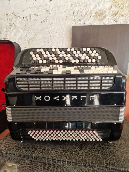 Conjunto de Modulador, Mixer, Acordeão elétrico e Colunas