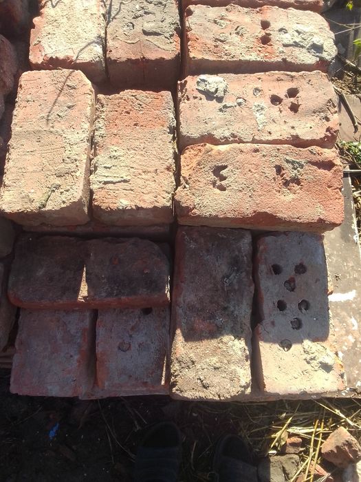 Продам кирпичь,,500 штук бу