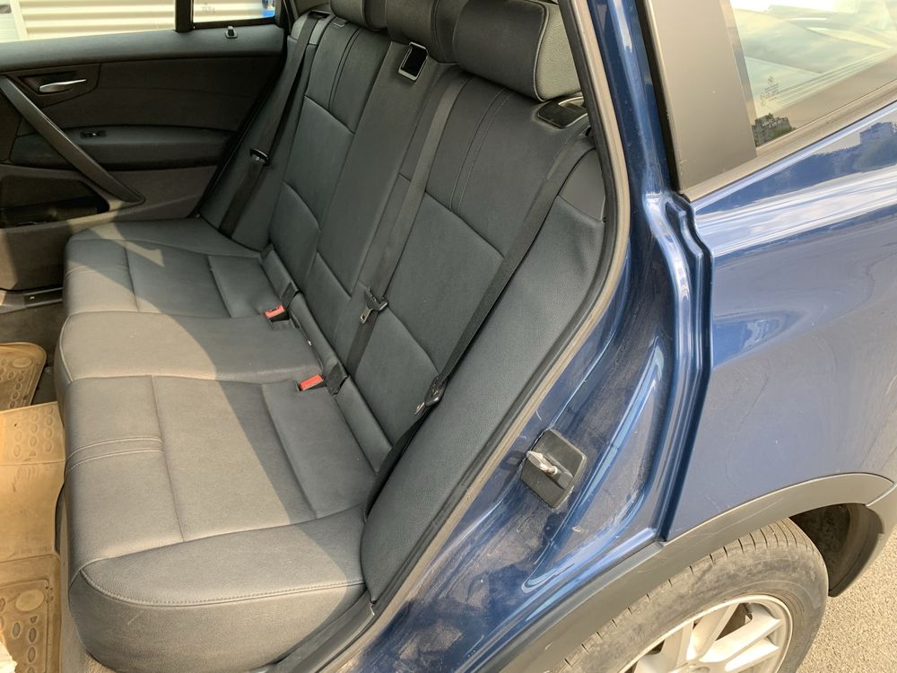 Продам BMW X3 E83