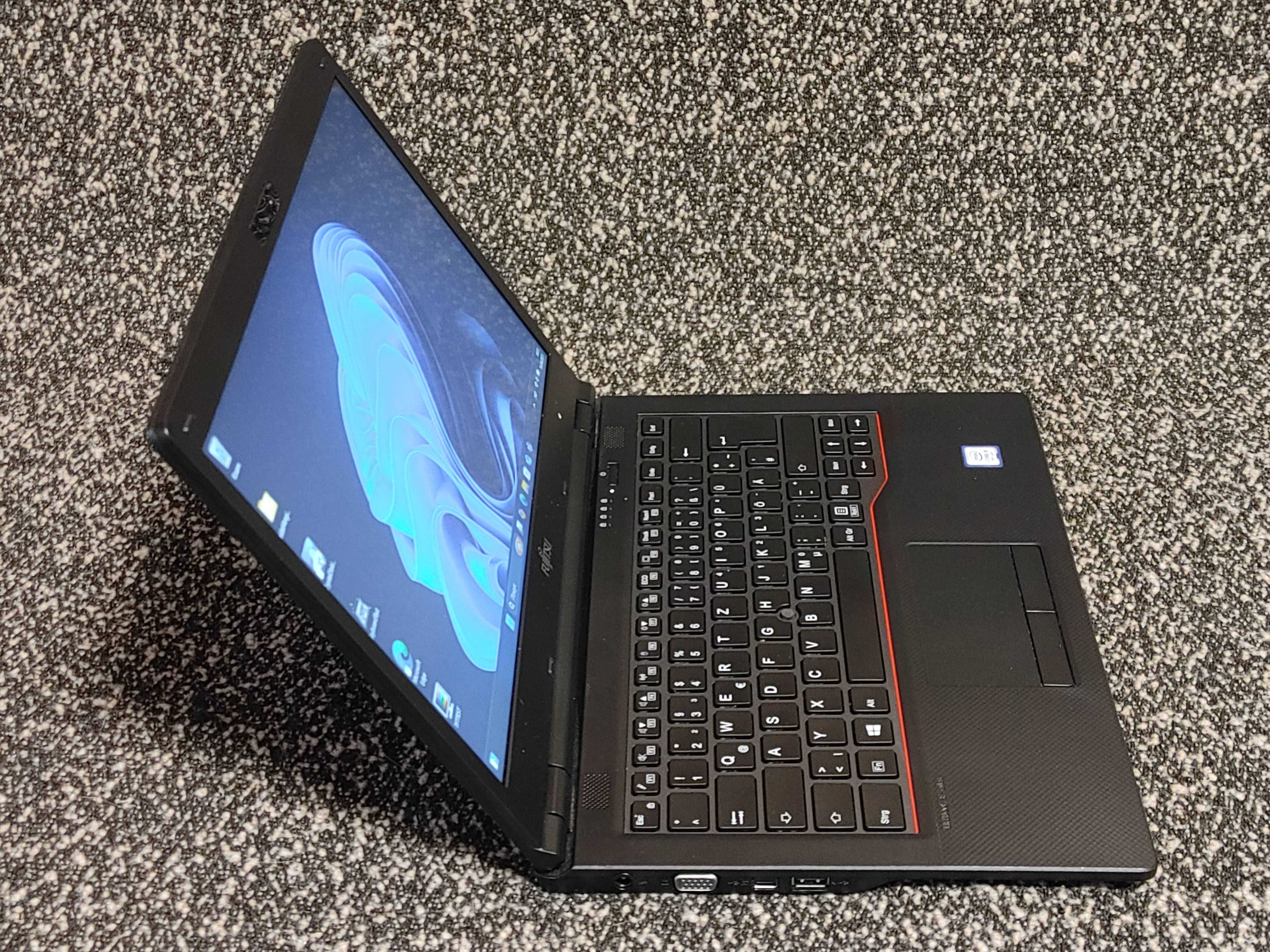Fujitsu LIFEBOOK E449 • Intel® i3-8130U|8|128-256|LTE|Type-C|FHD ips