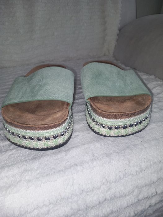 Klapki damskie kolor mietowy