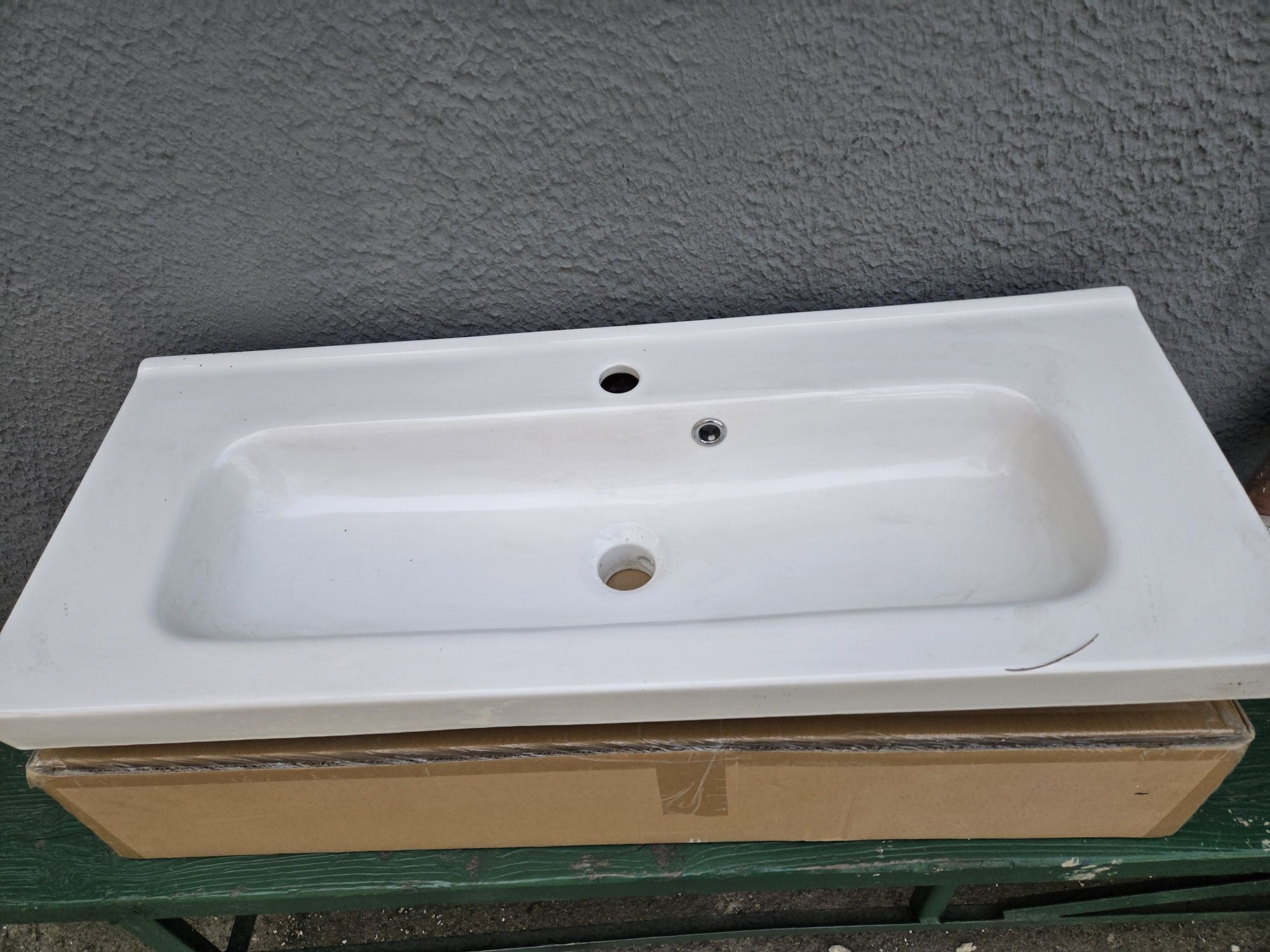 Umywalka 91 x35.5 cm