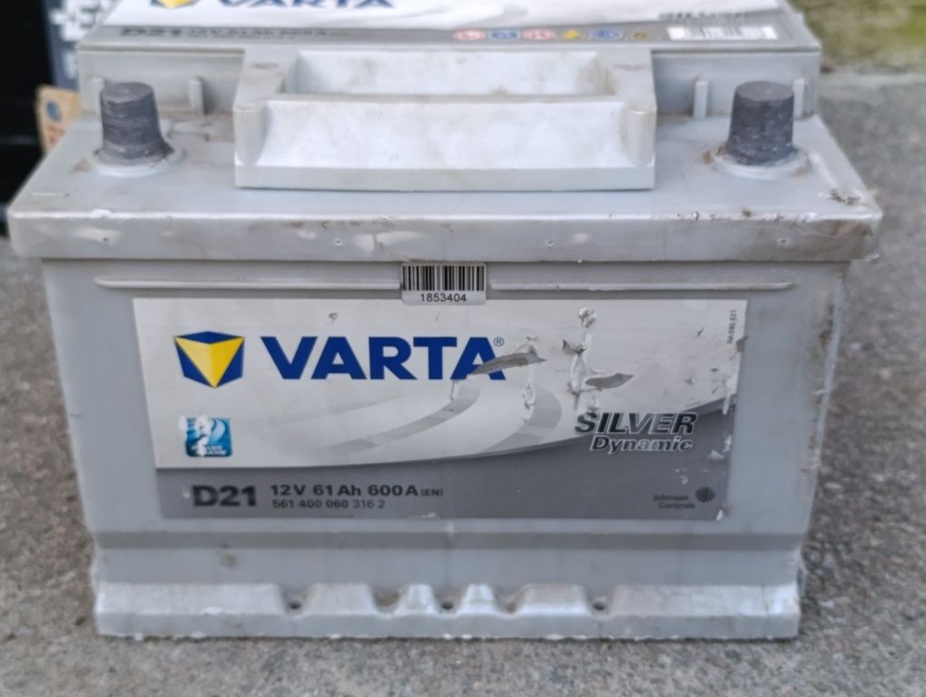 Автомобільний акумулятор Varta Silver Dynamik 61AH 600EN Б/У