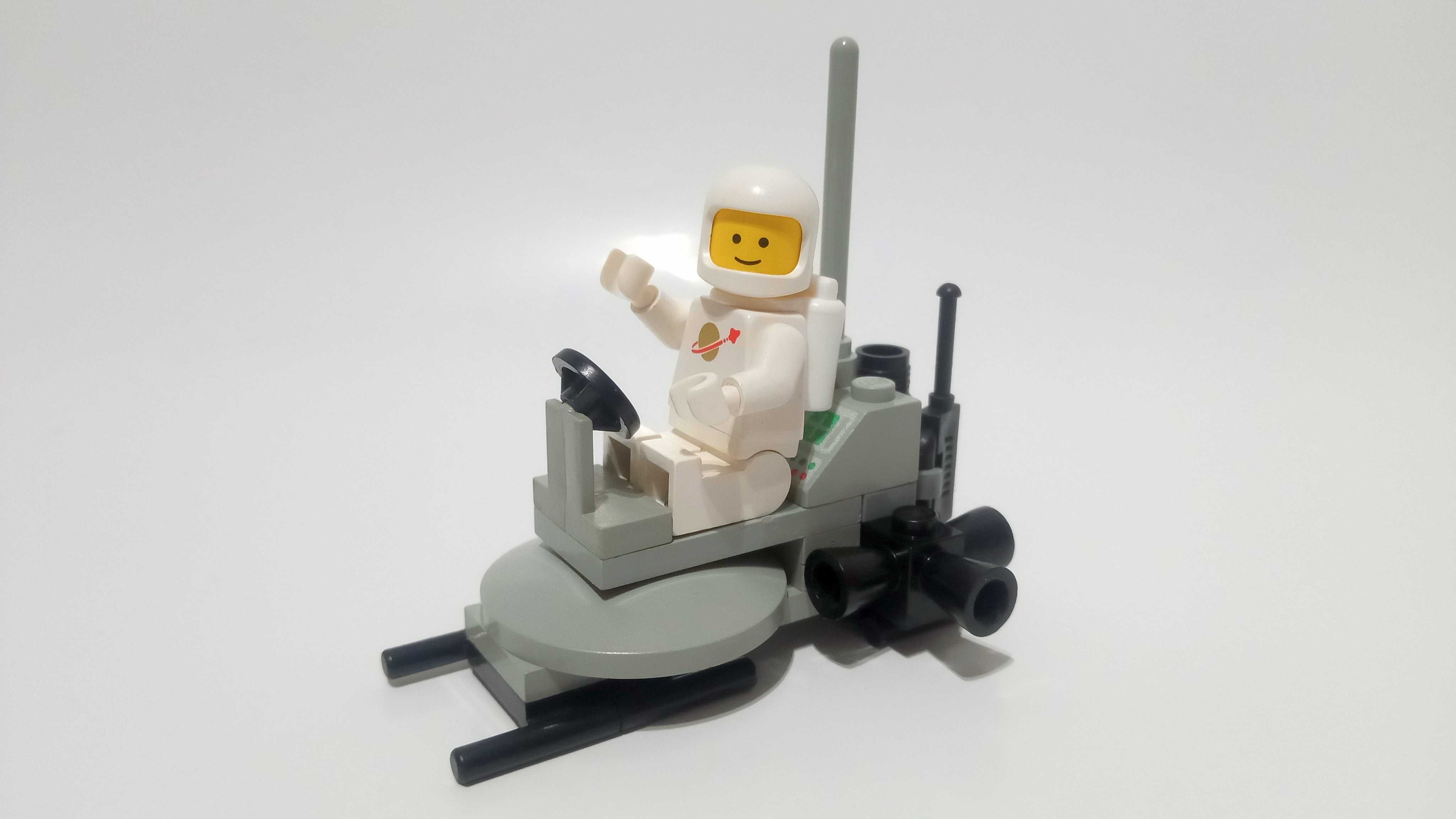 LEGO Classic Space 6801 Moon Buggy 1981