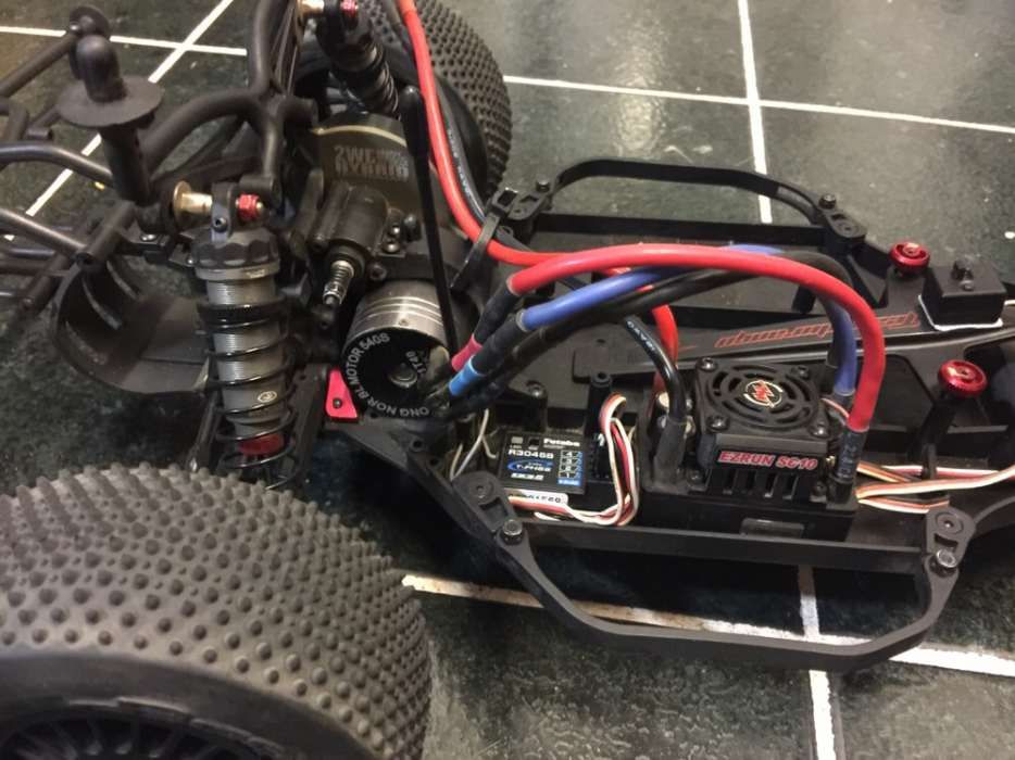 Short course 2wd team durango