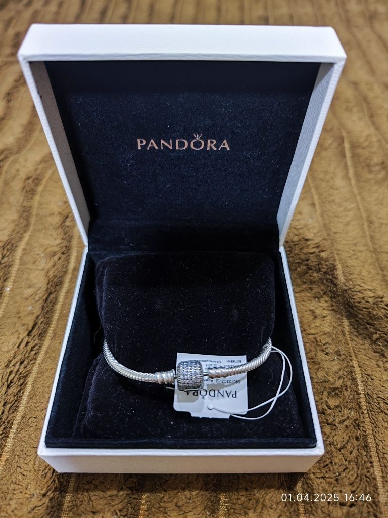 Новий браслет pandora