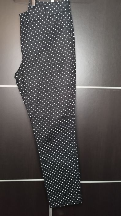 Vendo conjunto de roupa de mulher. +150artigos. Braga.