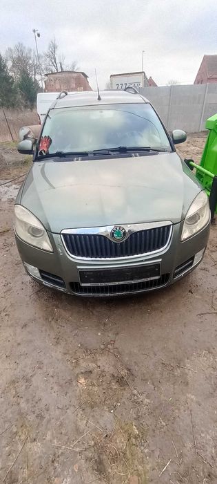 skoda roomster 1.9 tdi BSW lak 9599 samochód na części