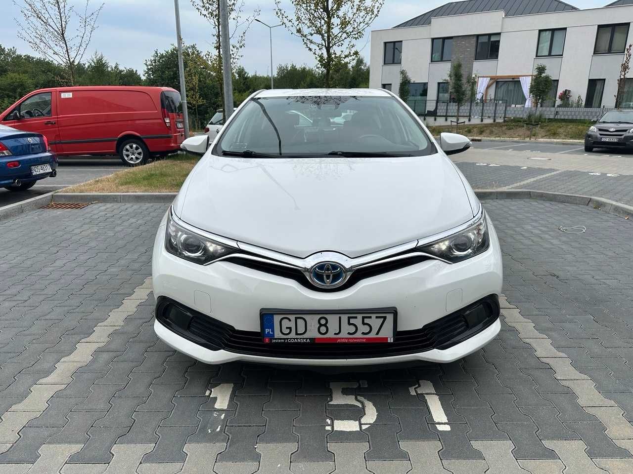 Toyota Auris 2015 Kompakt, Hybryda + LPG