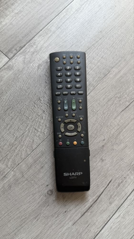 sharp 46 cali lcd colour tv lc-46d65e