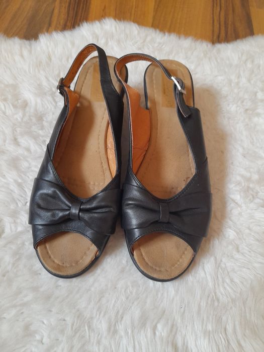 Czarne skórzane sandały rozmiar 41