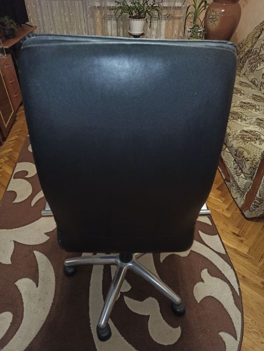 Кресло офисное натуральная кожа