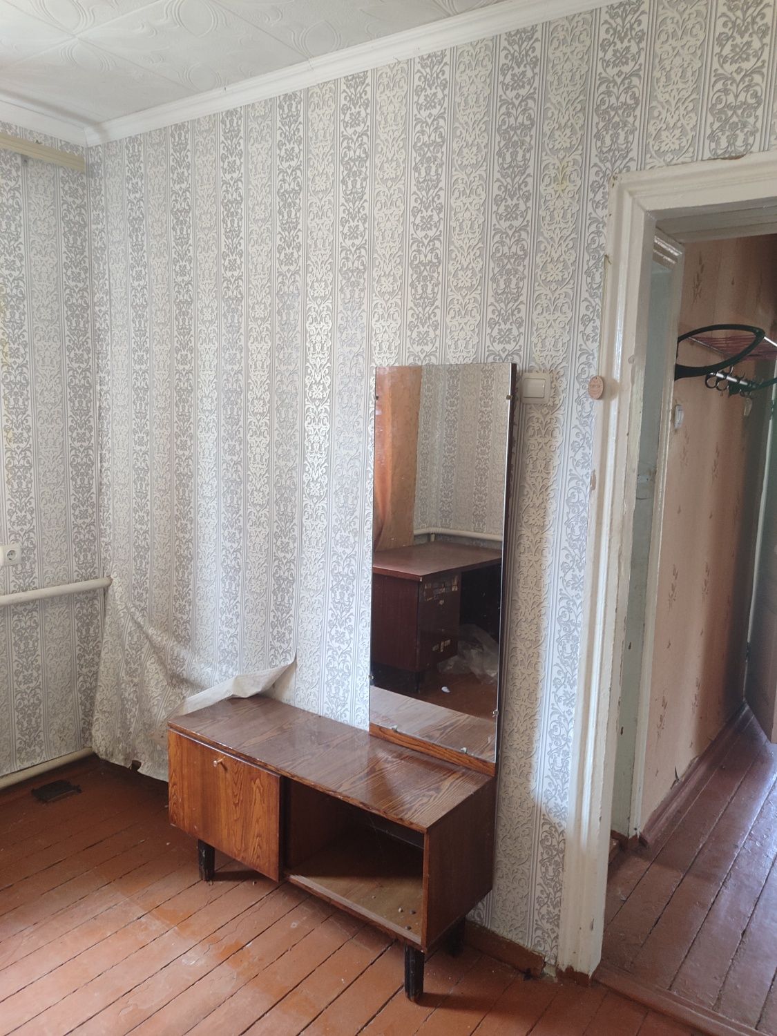 Продам 2 кімнатну квартиру в місті Сміла, район Поштовий.
