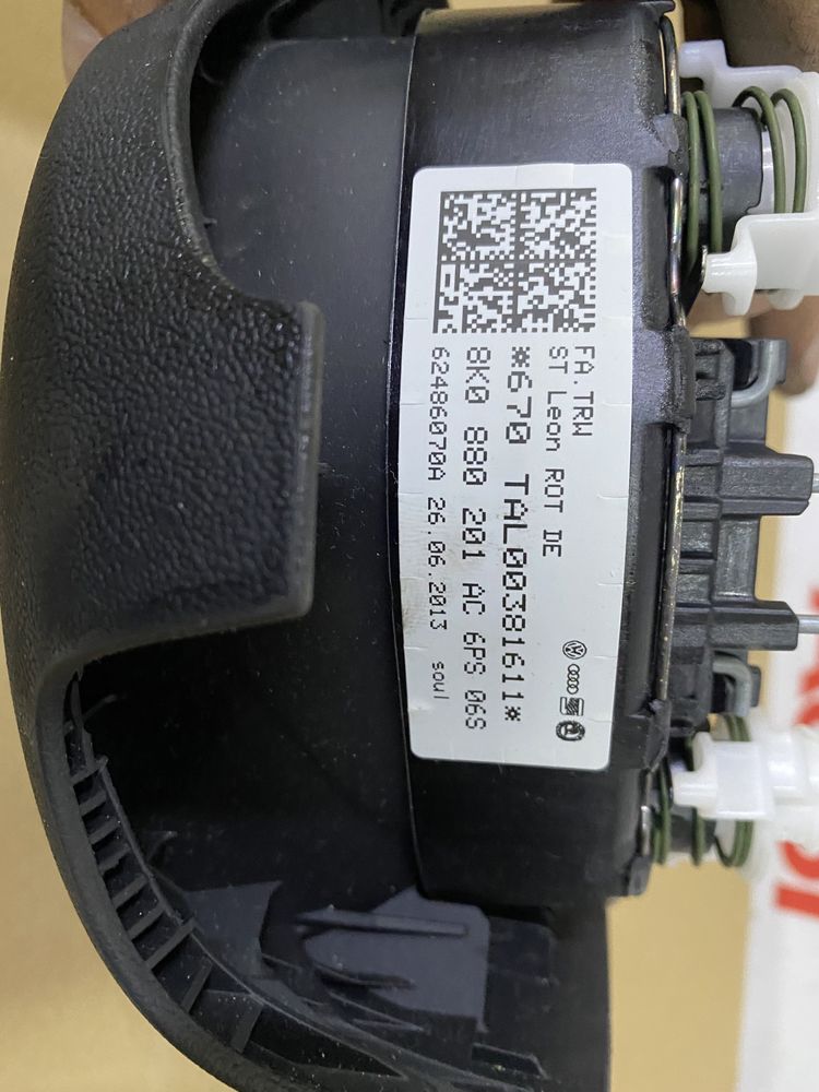 Подушка безпеки  руля керма Airbag Audi A4 B8 / A5 / Q5 12-16 Рік