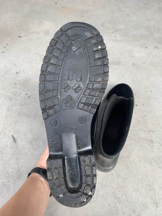 Короткі гумові чобітки