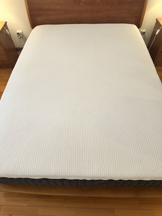 Colchão Emma Hybrid 140x200