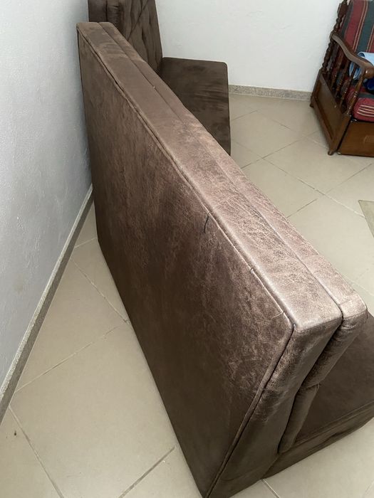 Sofás 60€ unidade.