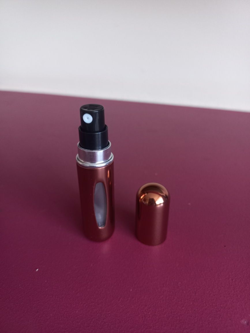 Perfumetka atomizer do perfum podróżny  do torebki Nowy!