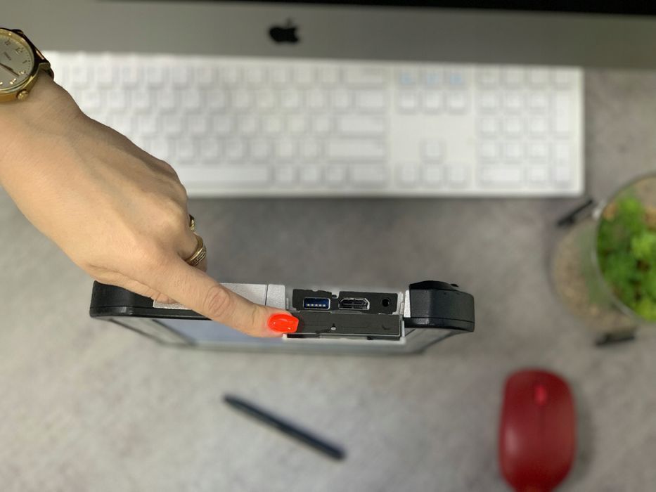 Pancerny Panasonic FZ-G1 i5-5300 8GB 512 SSD DOTYK do Warsztatu