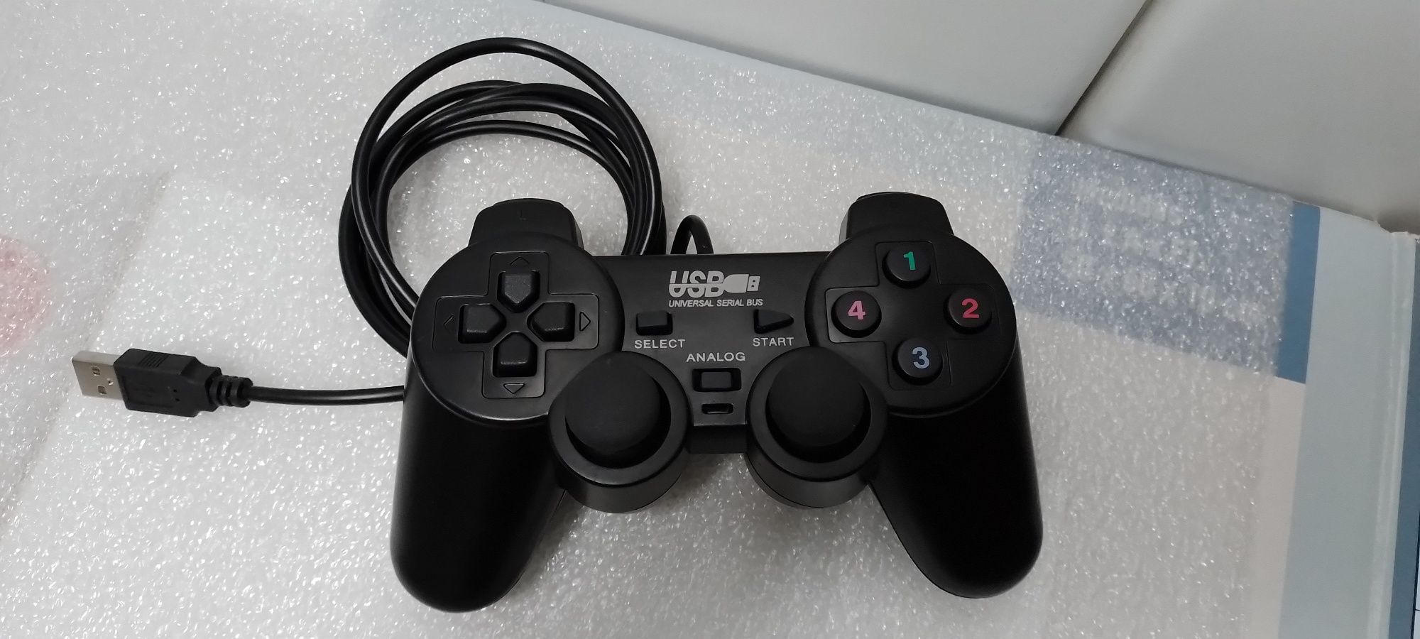 Comando gamepad USB com analógicos- novo