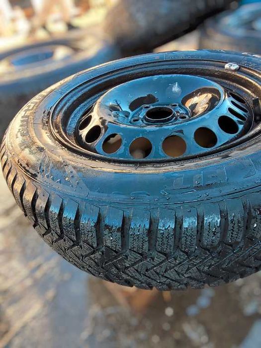 Ładne Koła zimowe Opel Astra Zafira Mokka 5x105 ET 39 205/60R16