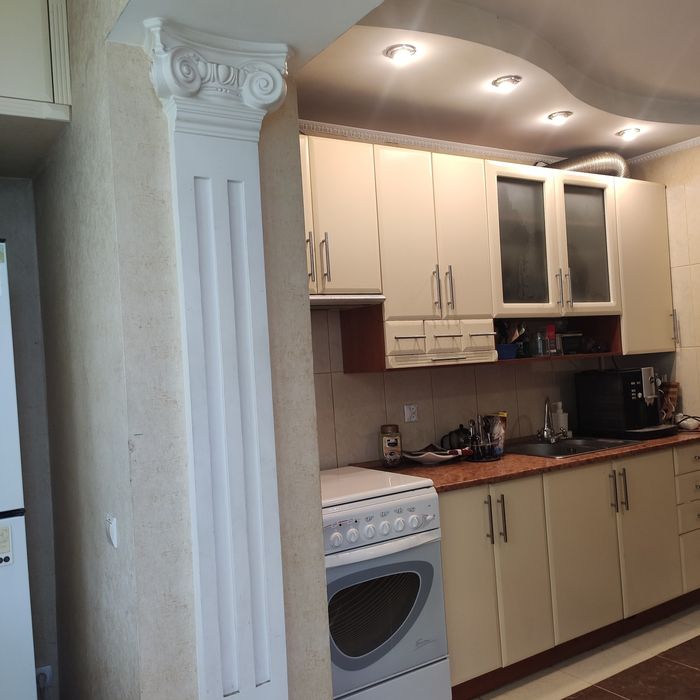 Здам для 1 дівчини   без шкідливих звичок 1 кімнату в 3-кім