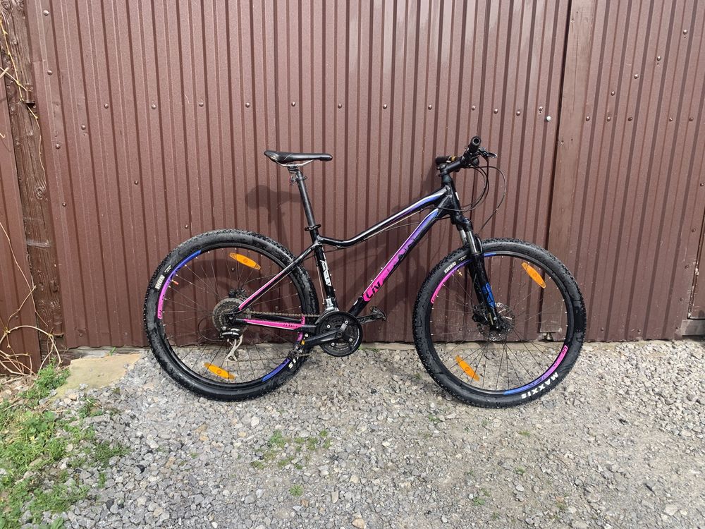 Rower gorski MTB liv giant tempt