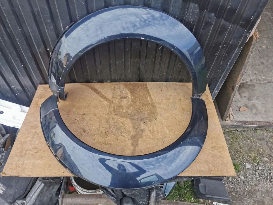 AUDI A2 LISTWA NAKŁADKA BŁOTNIKA TYŁ LEWA PRAWA TYLNA WYSYŁKA