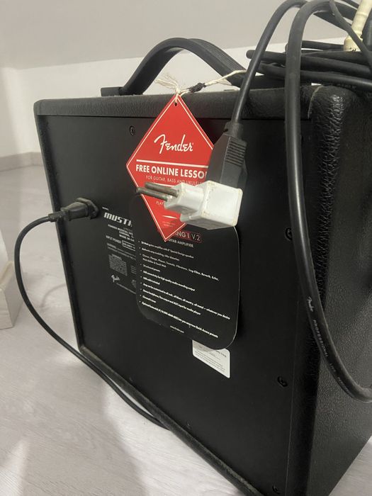 Amplificador Fender Mustang  I V.2
