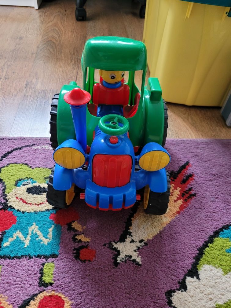 Sprzedam zabawkę traktor
