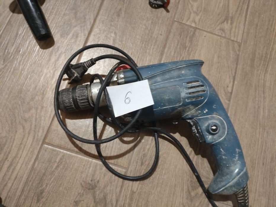 Дрель, шуруповерт, дрель ударная. Bosh sb350