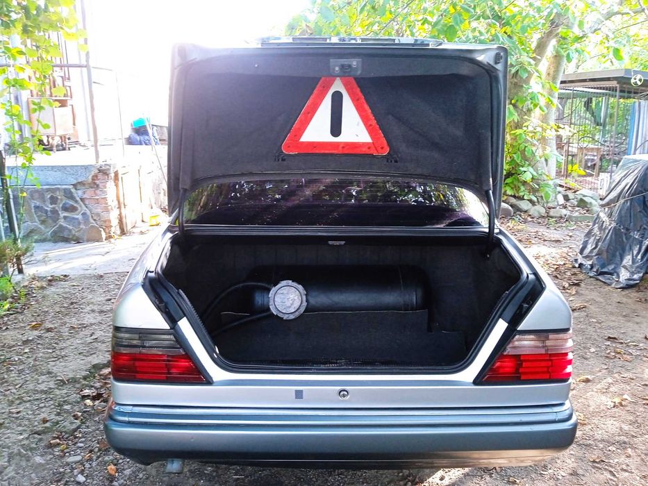 Mersedes 124 E-cla