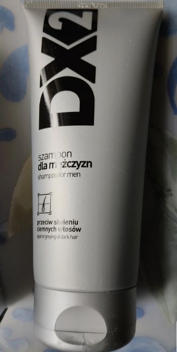 Szampon DX2 przeciw siwieniu ciemnych włosów