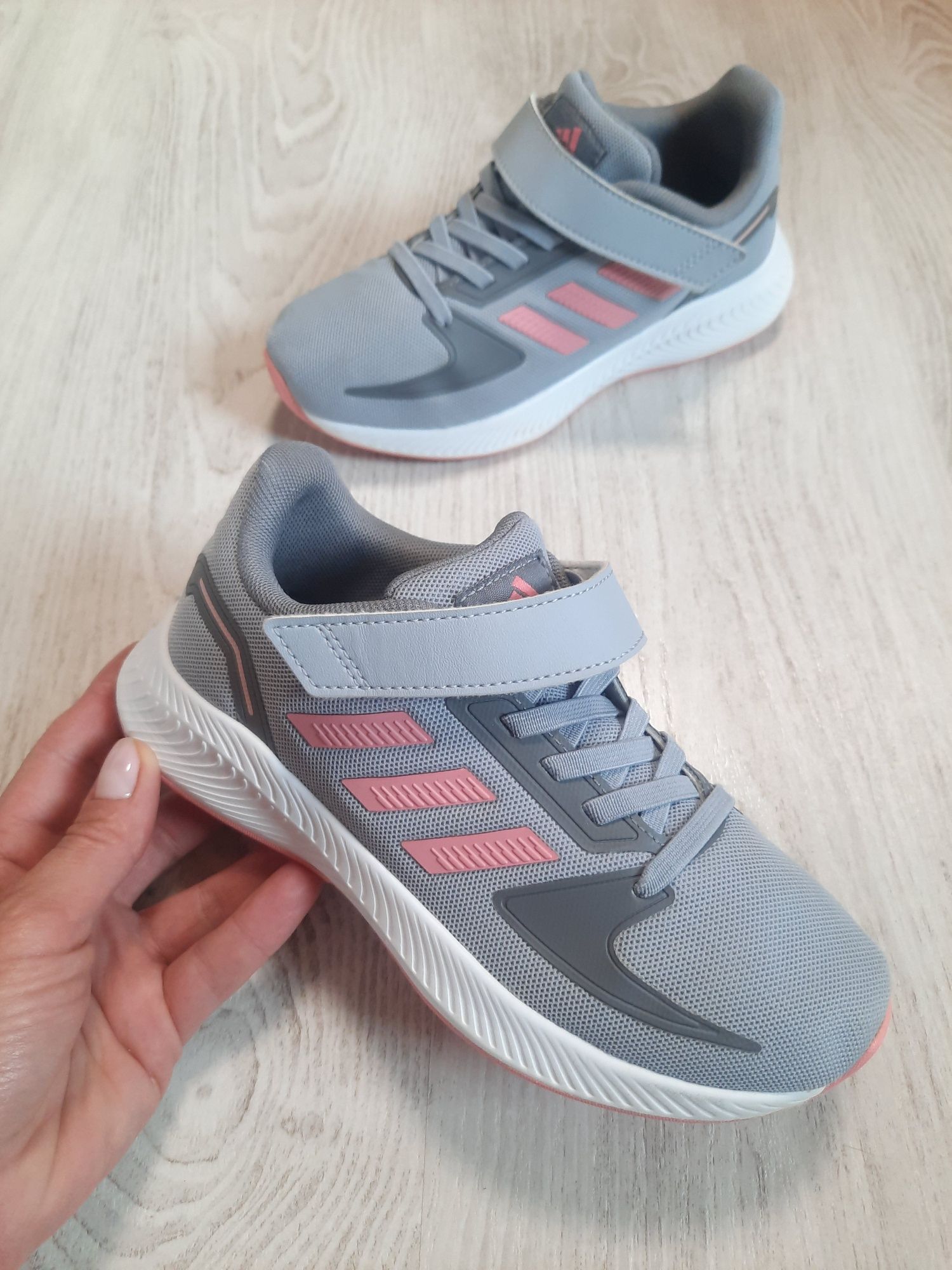 легкие кроссовки Adidas RUNFALCON 2.0 на липучках кросівки 20.5см р.32