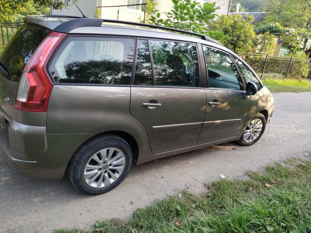 Продам Citroen Grand C4 Picasso 2008