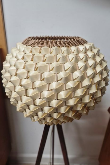 Lampa podłogowa vintage ,trójnóg, projekt z lat 60,mid-century