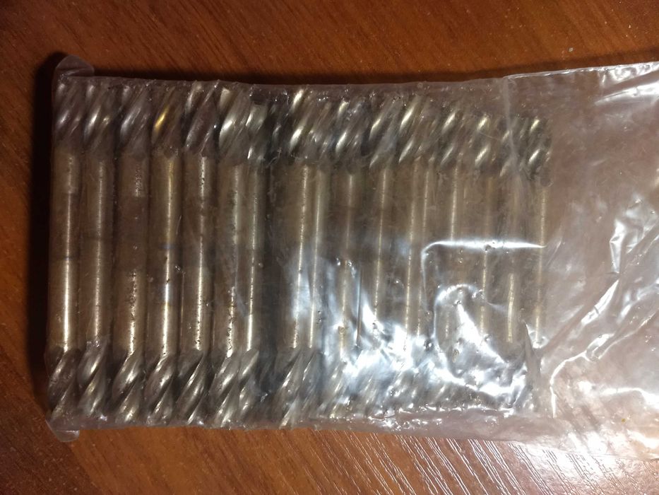 Сверла Р6М5 Р18 ( 0.35-3мм ) и фрезы концевые до 7мм СССР