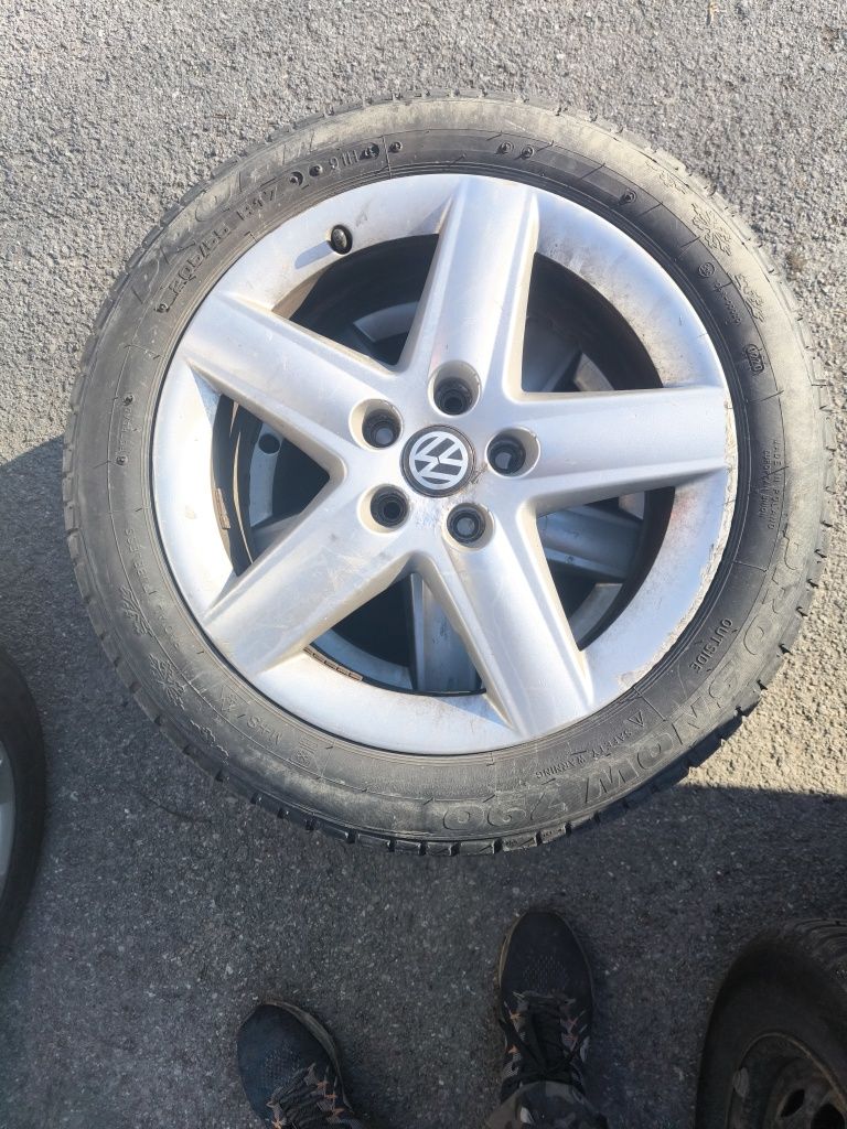 4 Felgi + opony 5* 112 r 17