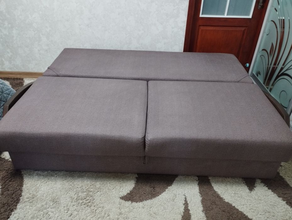 Диван "Отава" в гарному стані.