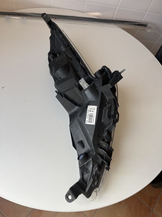 Otica direita Nissan Juke 2017 Led