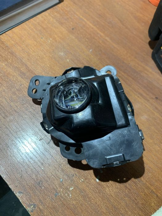 Mazda 6 противотуманка лівий led e131424l/ 11438-11042