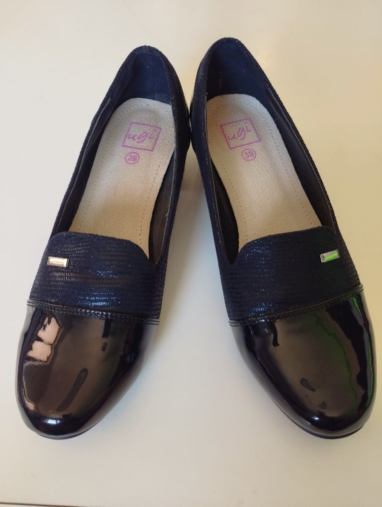 Czarne buty lakierki na niskim słupku, wkładka skóra, r. 39