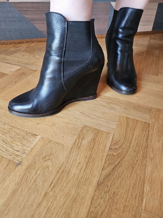 Buty skórzane na koturnie Ladocki -jesienno/zimowe