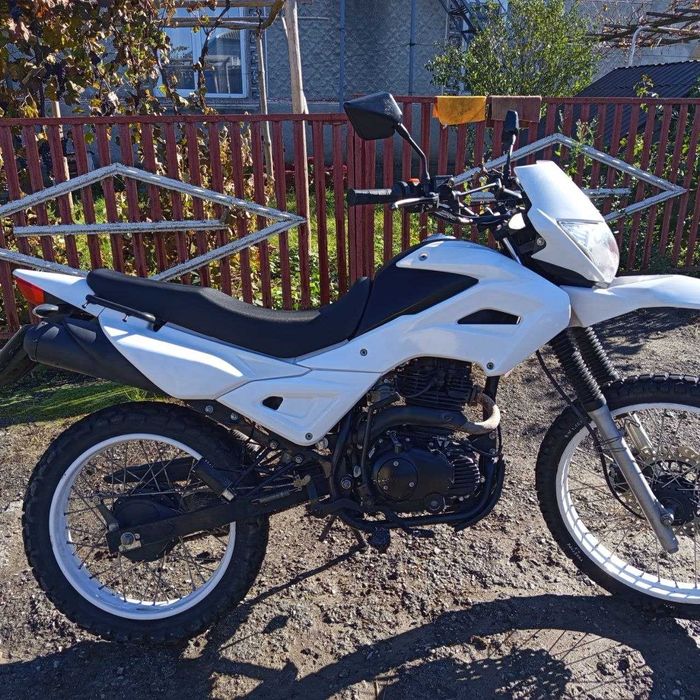 Продам мотоцикл spark sp250 D1