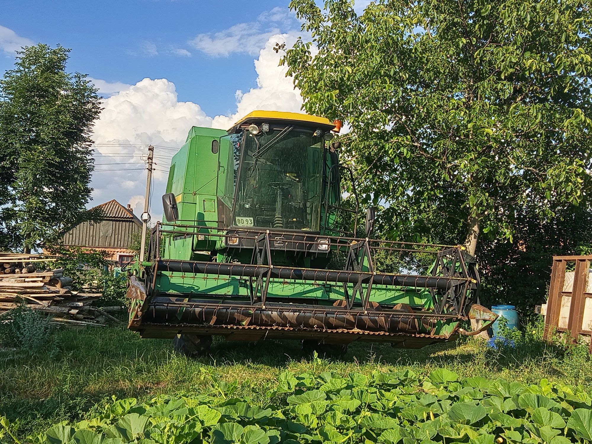 Продам комбайн John Deere 1065